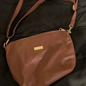 Bebe crossbody